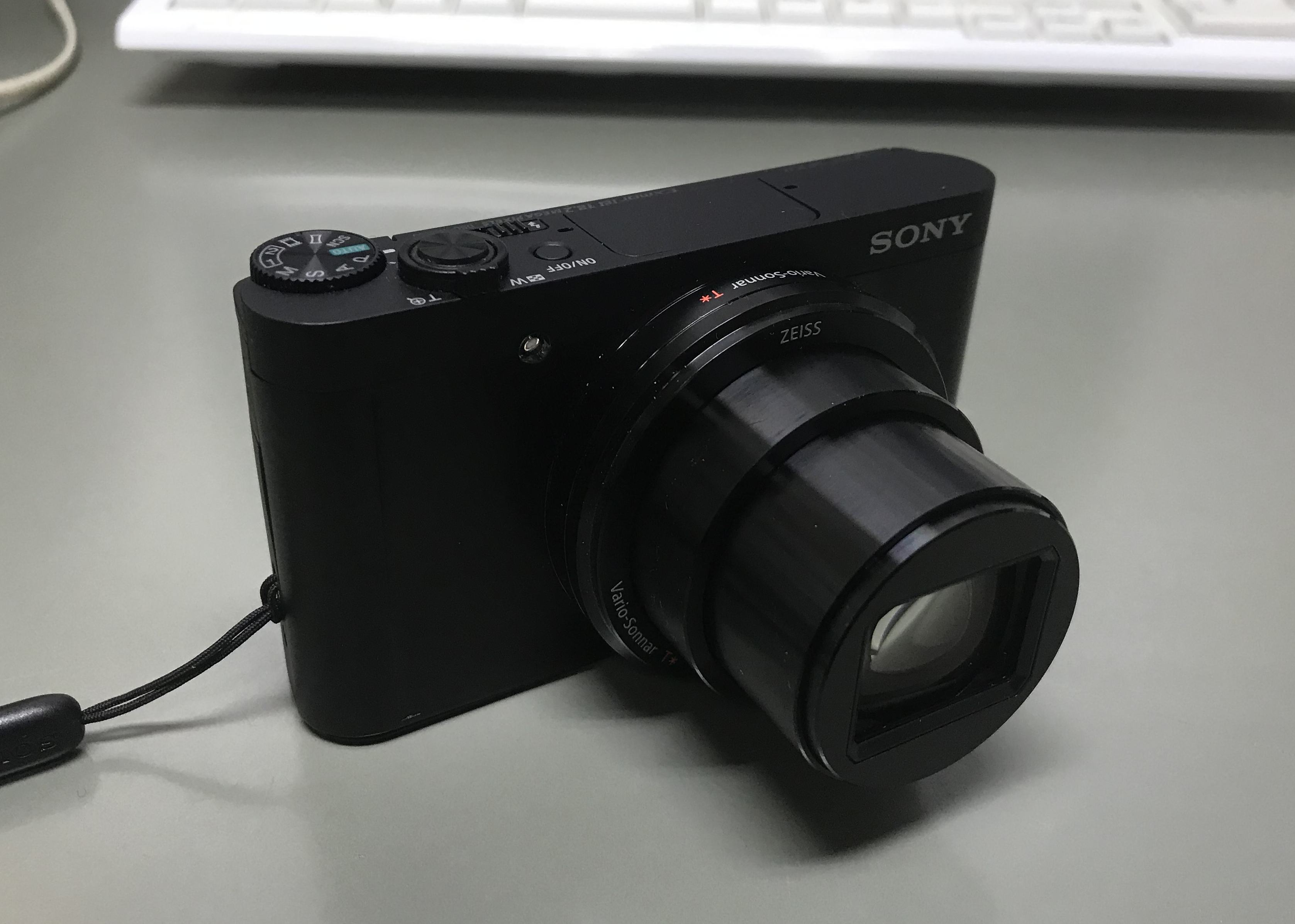 sony コンデジ　DSC-WX800