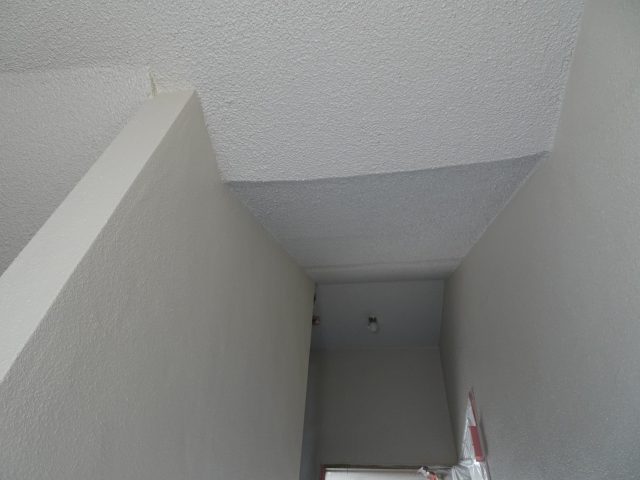 階段の塗装工事