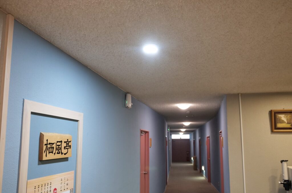 天井リニューアル