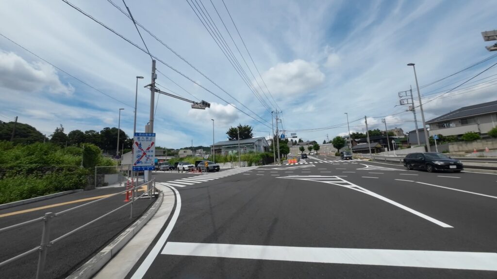 上信自動車道へ入る交差点