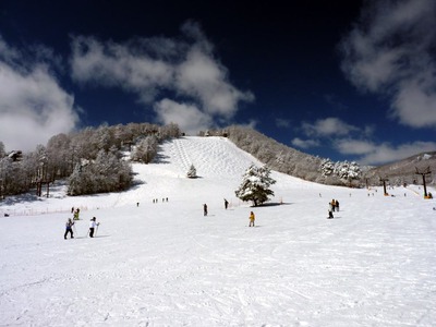 P1000329 スキー場　雪景色