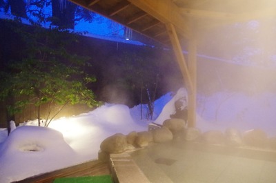 IMGP2968　夜の雪見露天風呂